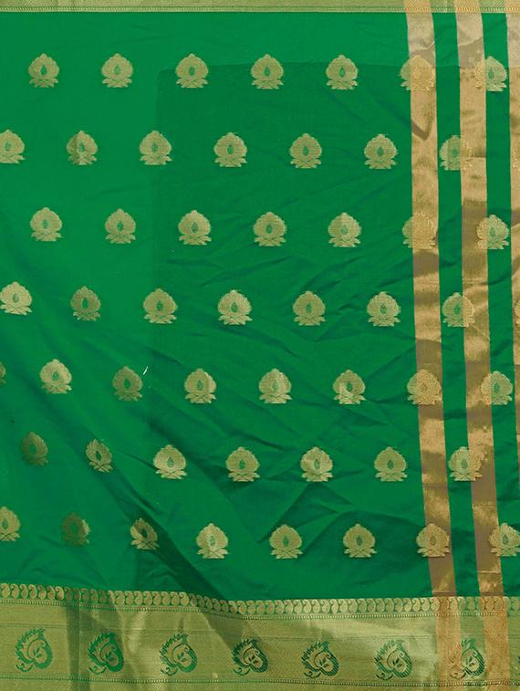 floral banarasi saree with blouse - 16926894 - Standard Image - 3