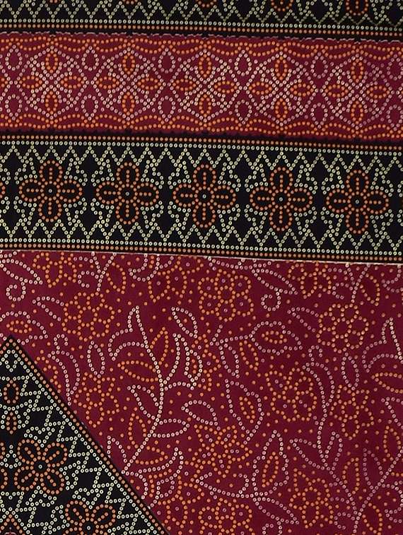   cotton double bedsheet with 2 pillow covers  - 16938704 -  Standard Image - 3