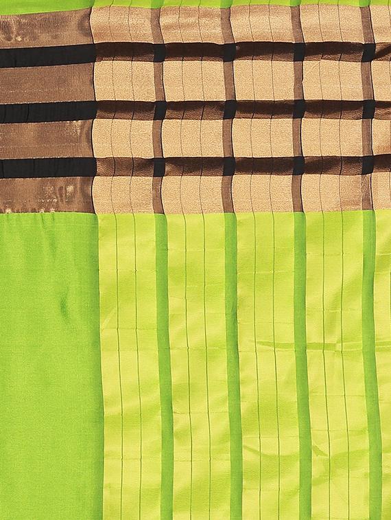 striped woven saree with blouse - 16944983 - Standard Image - 3