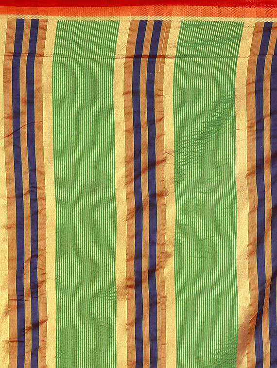 solid bordered woven saree with blouse - 16944992 - Standard Image - 3