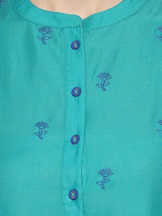 embroidered a-line kurta - 16989984 - Standard Image - 3