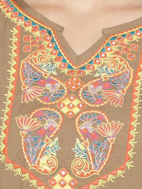 yoke embroidered straight kurta - 16989991 - Standard Image - 3