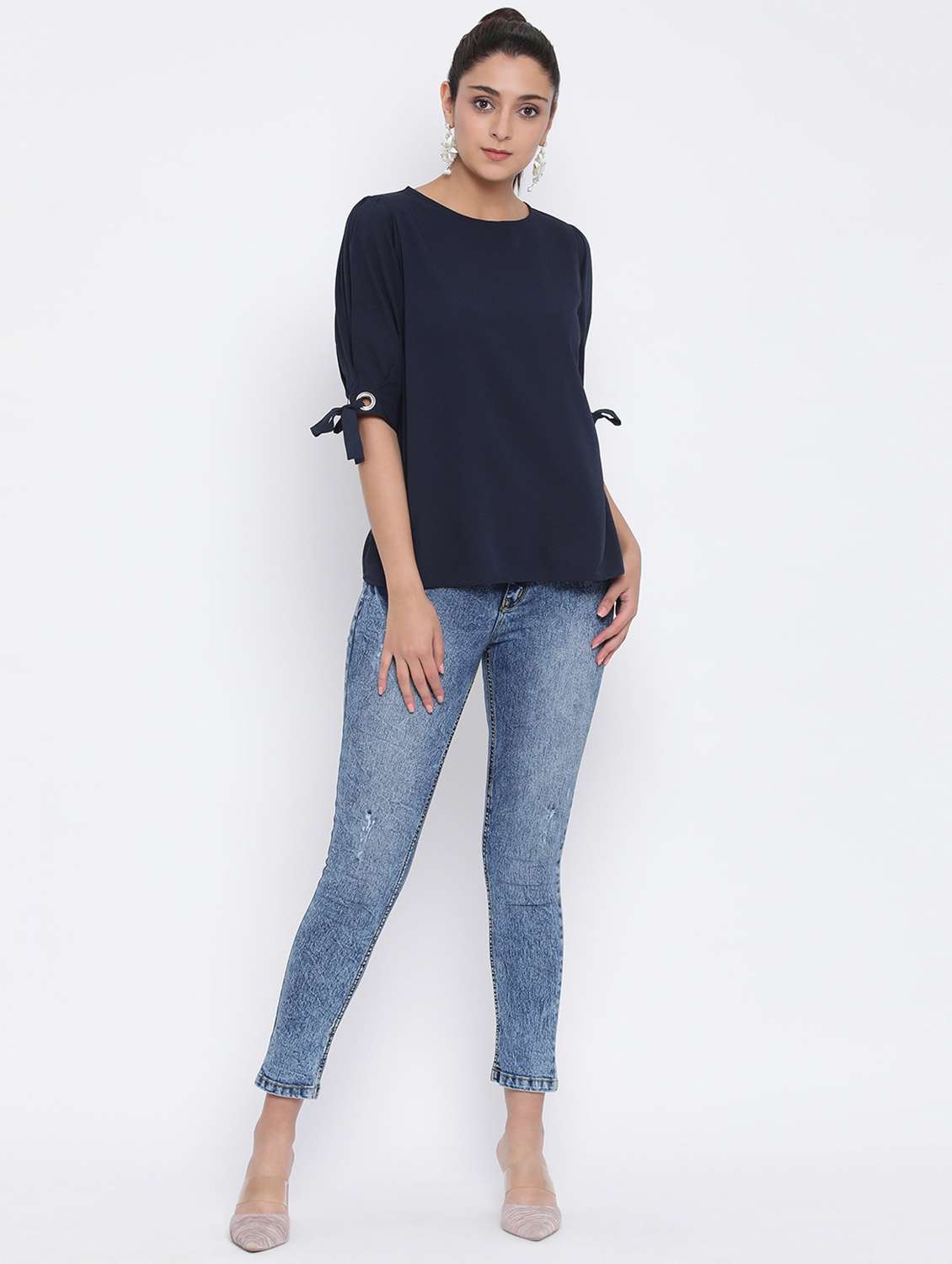 eyelet knot sleeves solid top - 17074113 - Standard Image - 3