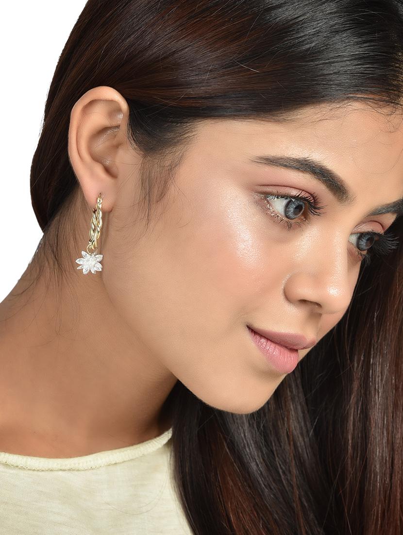 gold metal hoop earrings - 17086926 - Standard Image - 3