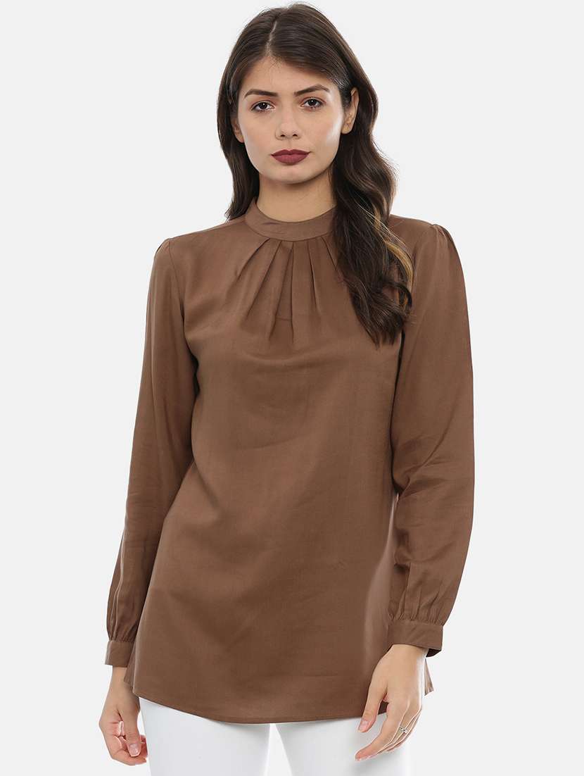 women's straight mock neck top