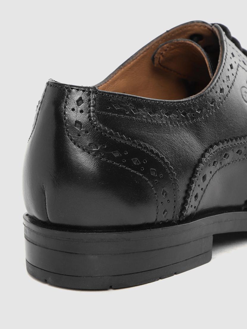 black lace-up brouges - 17129925 - Standard Image - 5