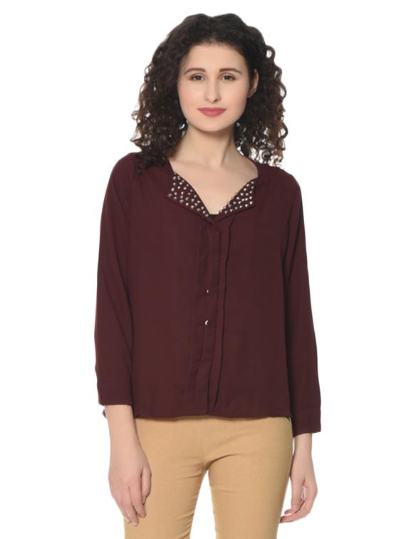 maroon  regular shirt - 17138952 -  Zoom Image - 0