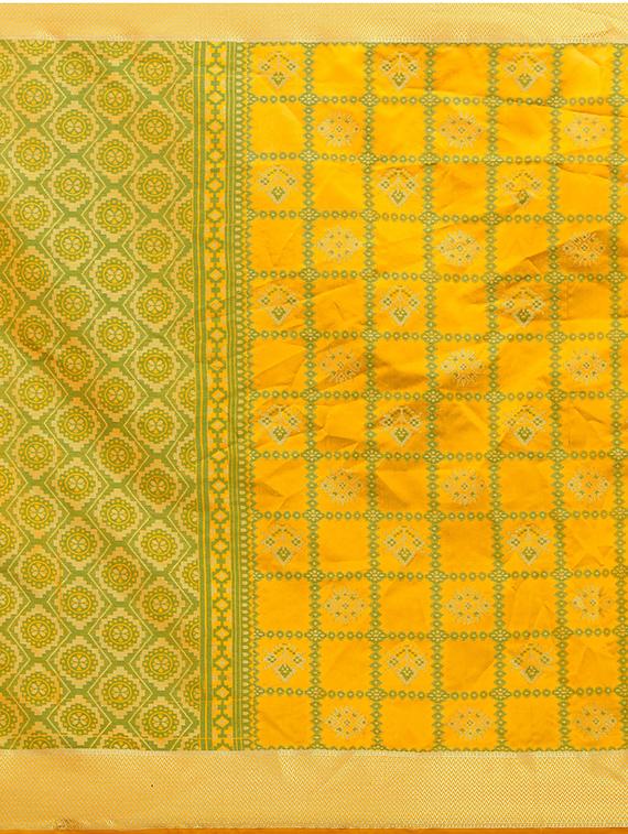checkered patola saree with blouse - 17153666 - Standard Image - 3