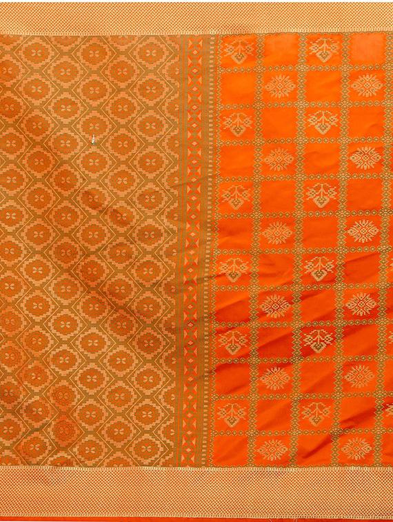 checkered patola saree with blouse - 17153667 - Standard Image - 3