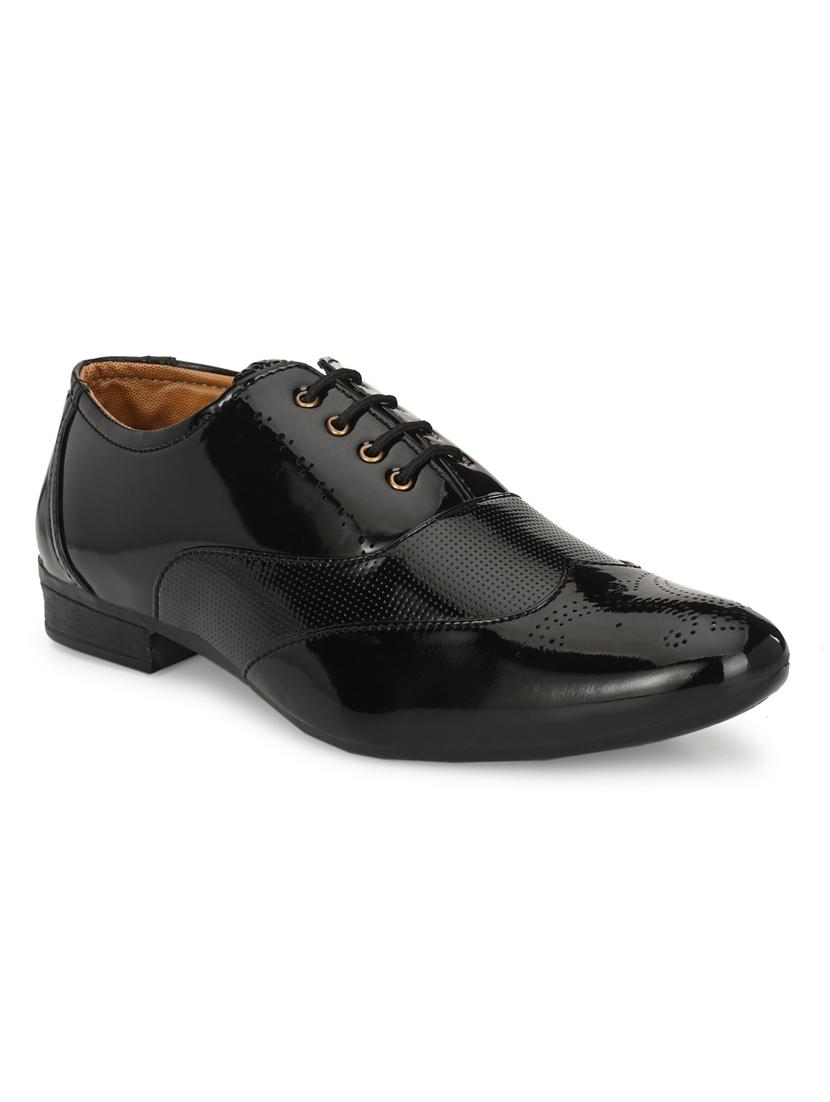 black lace-up brouges - 17192565 -  Zoom Image - 0