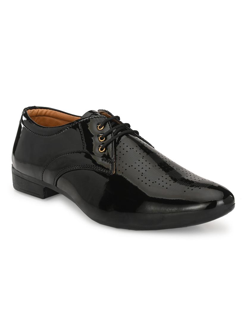 black lace-up brouges - 17192571 -  Zoom Image - 0