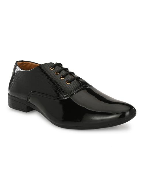 black lace-up brouges - 17192574 -  Standard Image - 0