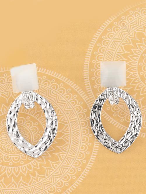 silver metal drop earring - 17194475 -  Standard Image - 0