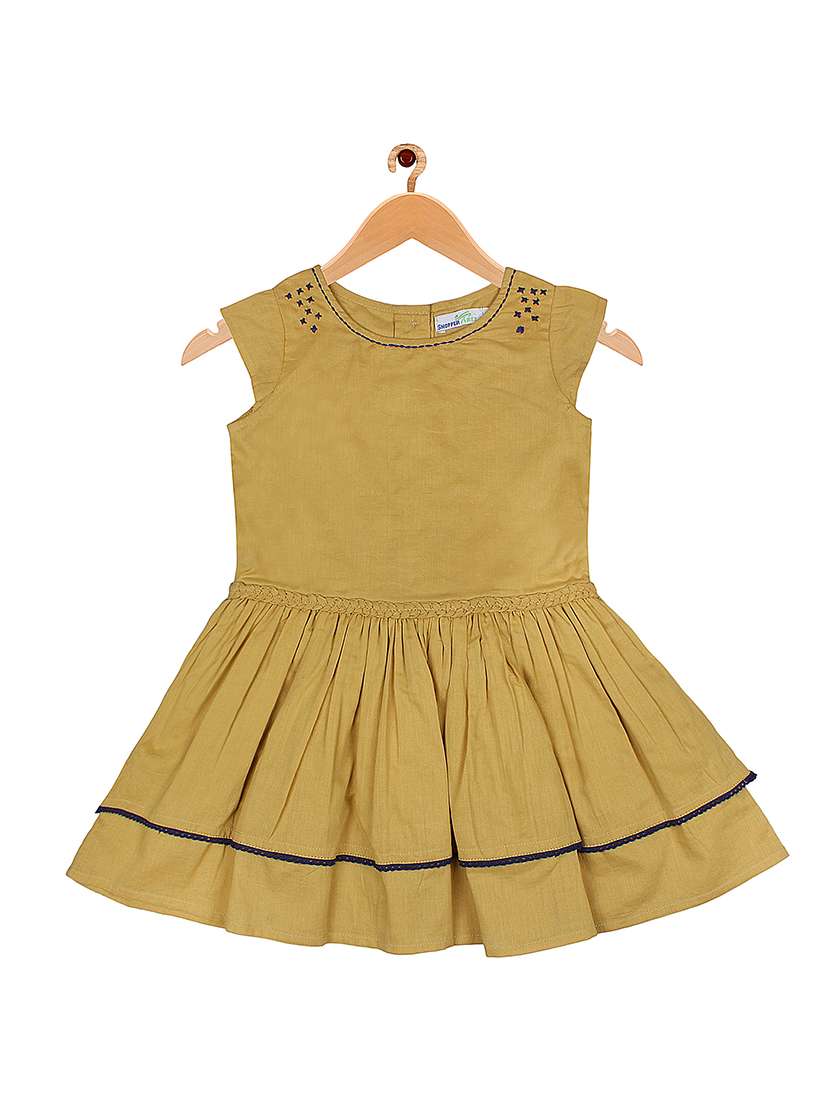 girls round neck sleeveless frock