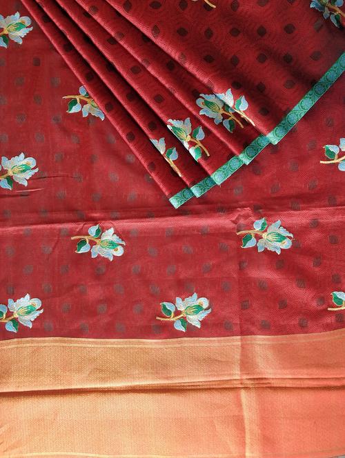 women's self design maroon colored saree with blouse - 17279674 - Standard Image - 0