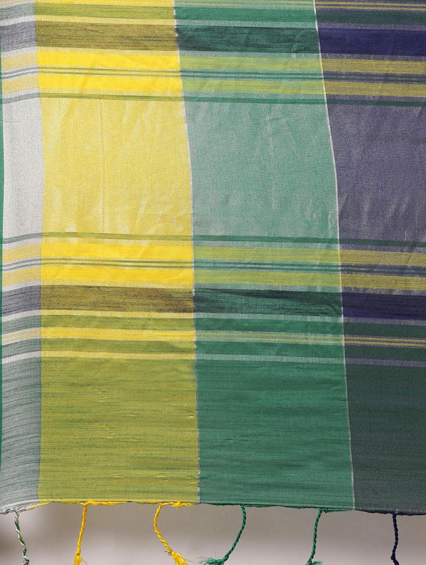 checkered printed saree with blouse - 17290209 - Standard Image - 3