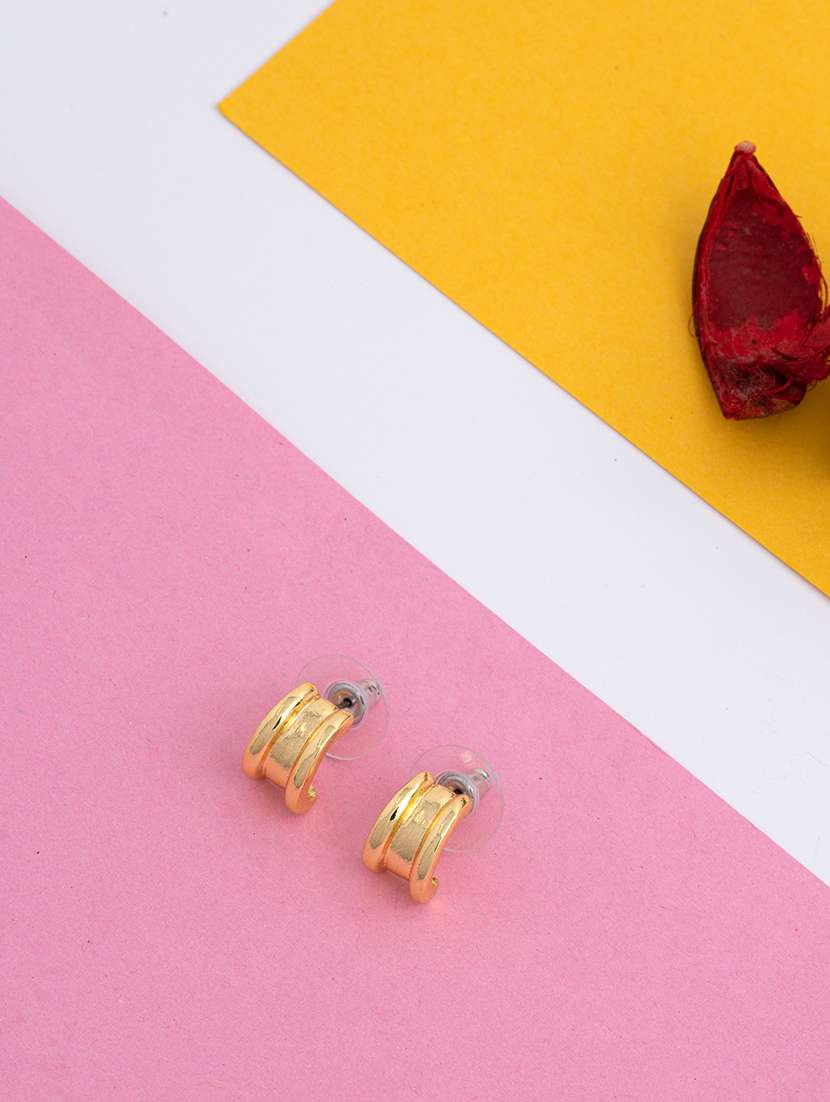 gold metal studs earring