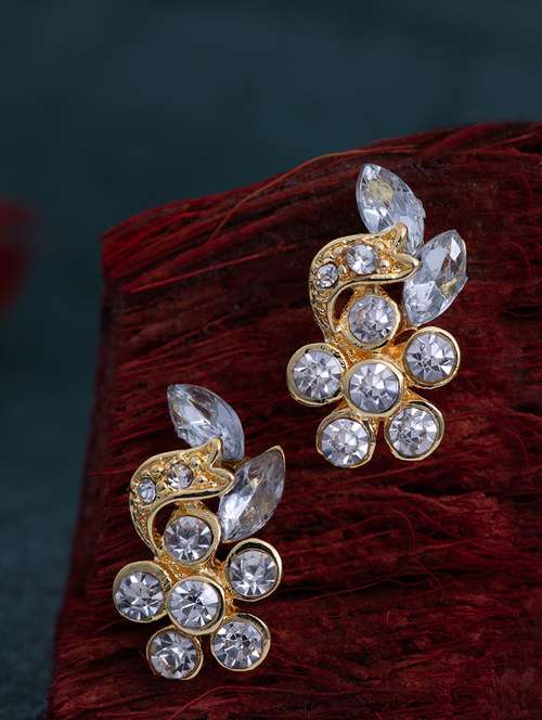 white metal studs earring - 17327607 -  Standard Image - 0