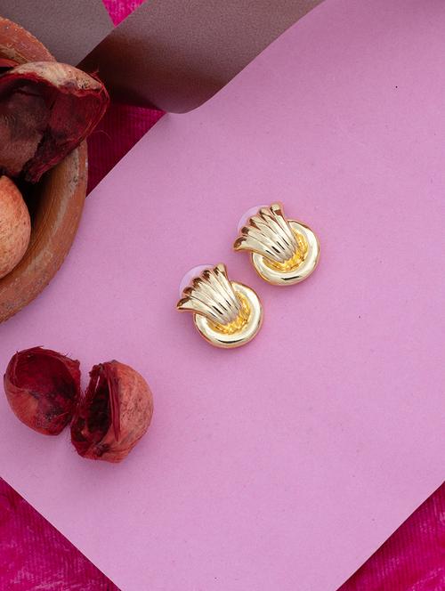 gold metal studs earring - 17327706 -  Standard Image - 0