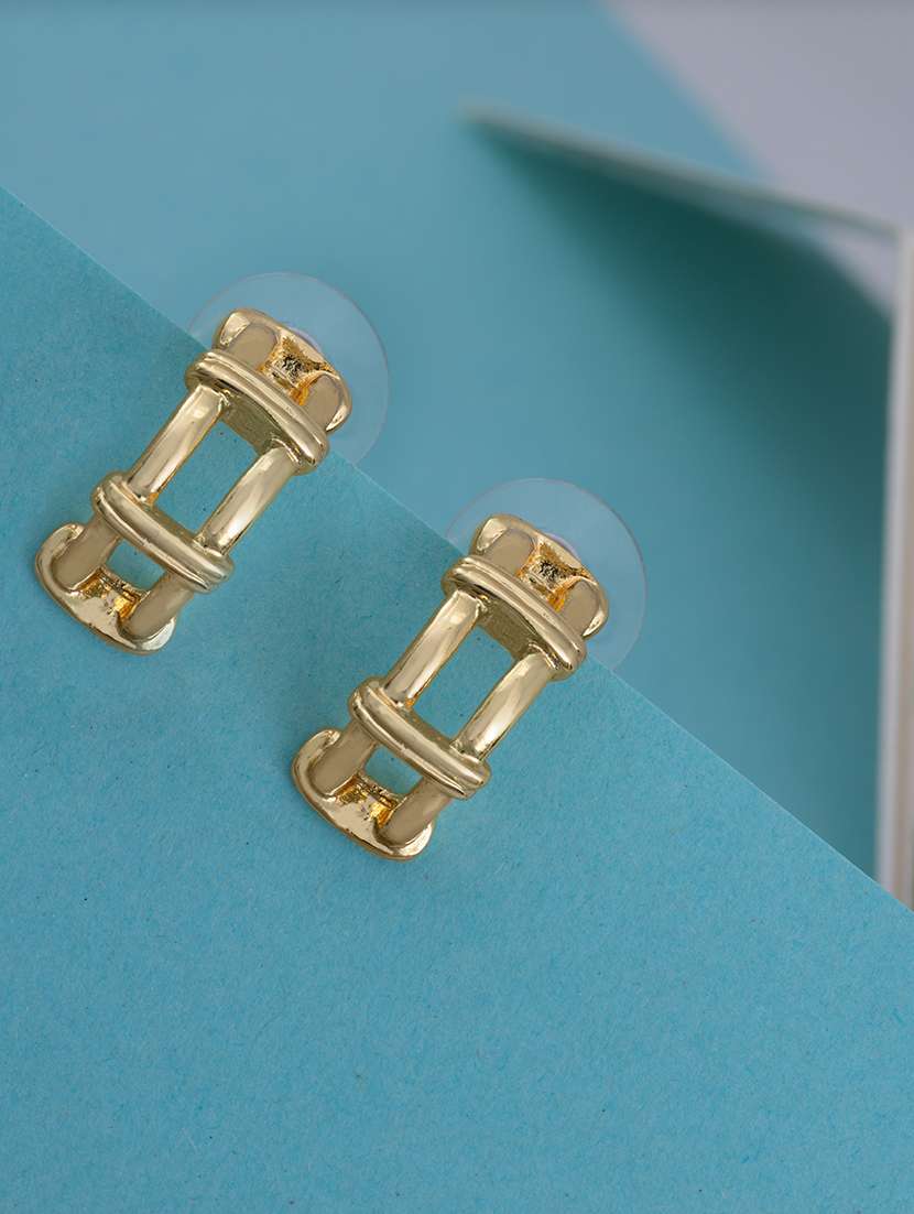 gold metal hoop earring