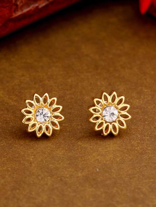 gold plated studs earring - 17327812 -  Standard Image - 0