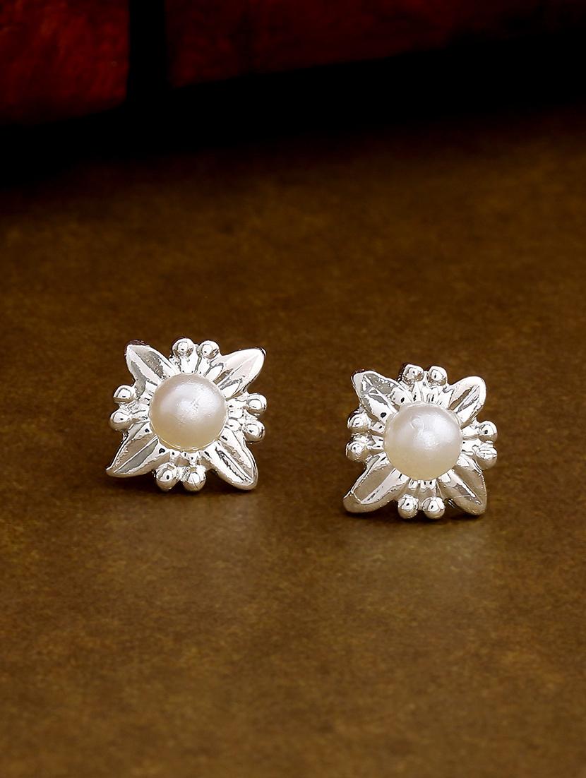 white metal studs earring - 17327889 - Zoom Image - 0
