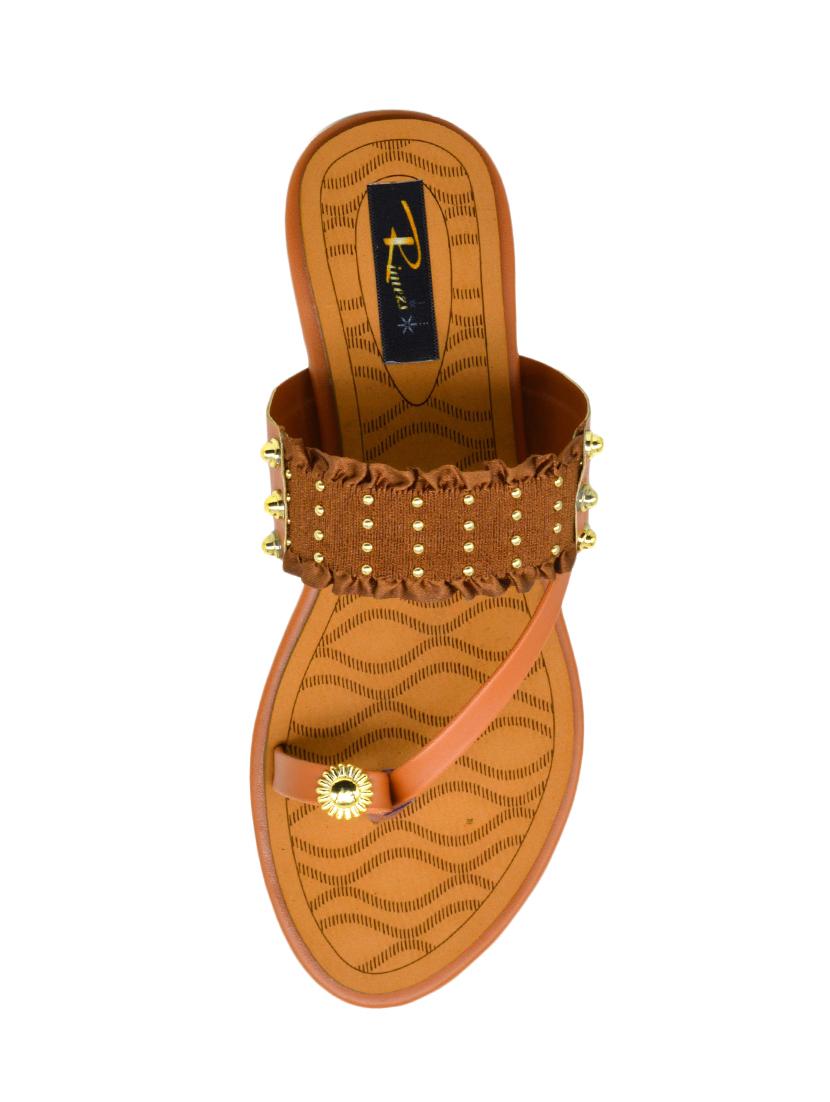 tan one toe sandal - 17334005 - Standard Image - 3