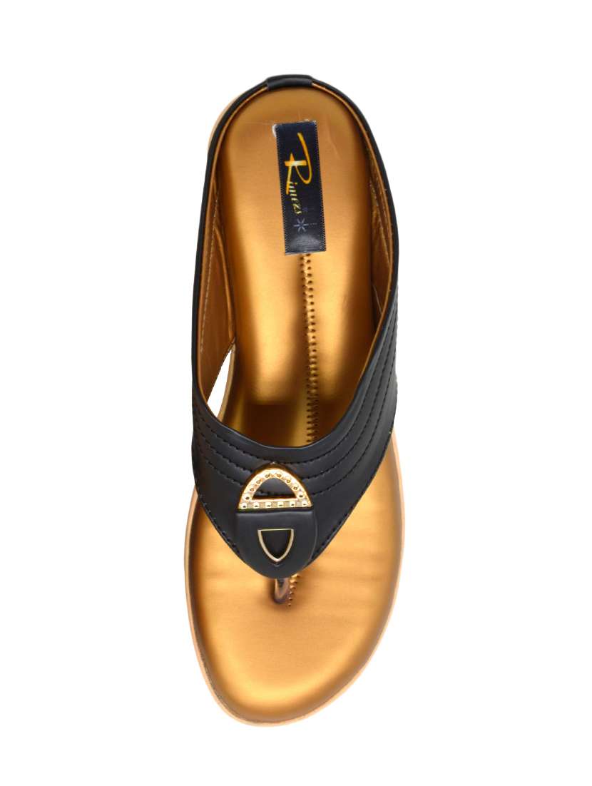 black toe separator sandal - 17334017 -  Standard Image - 3