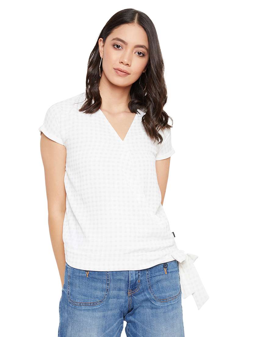 women's straight v neck top