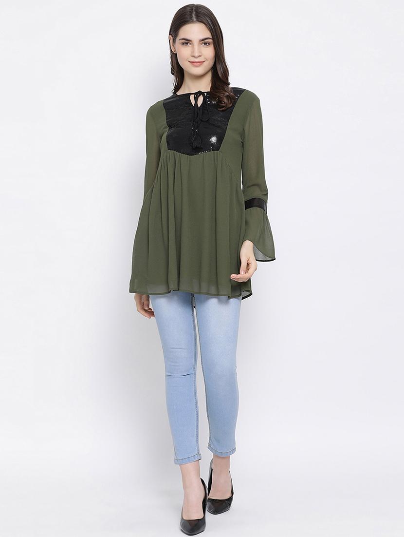 contrast panel bell sleeved top - 17341805 - Standard Image - 3