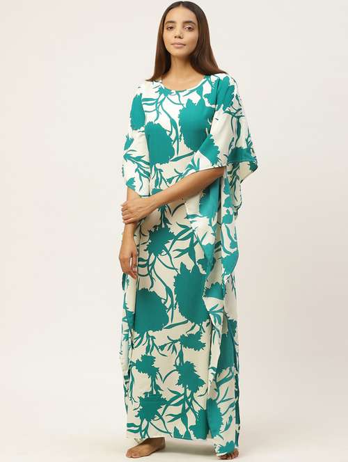 Gowns & Kimonos