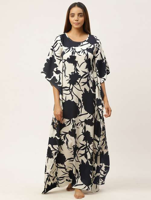 Gowns & Kimonos