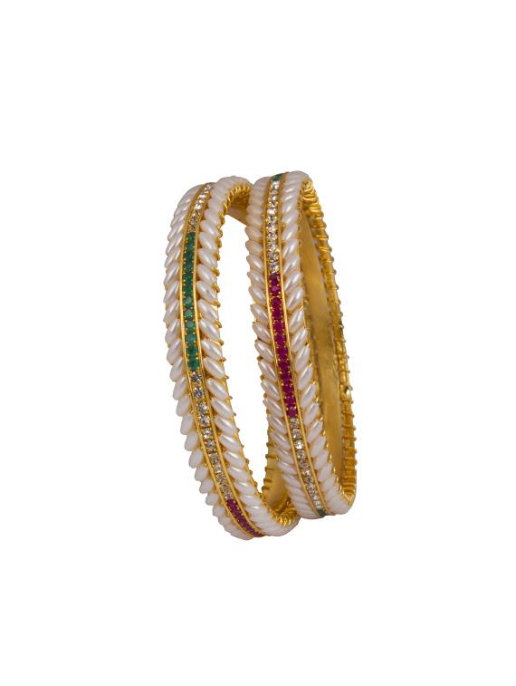 gold bangle - 17363590 - Standard Image - 3