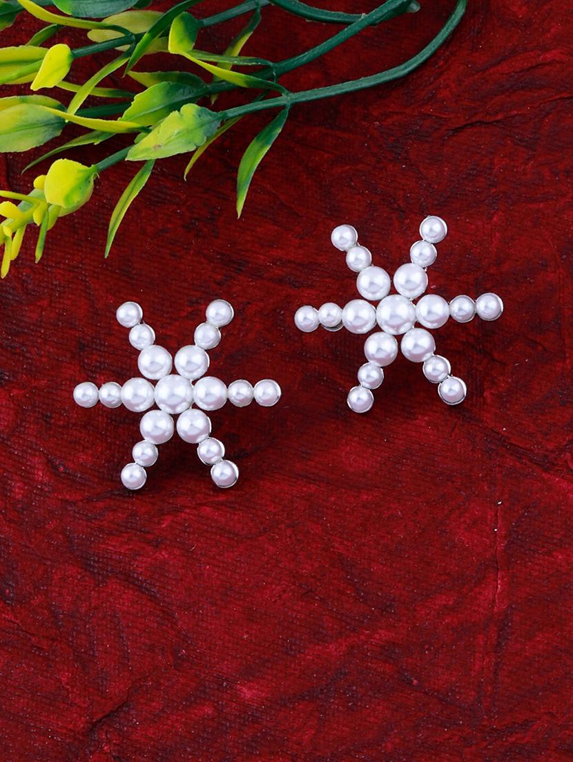 white metal studs earring - 17393832 -  Zoom Image - 0