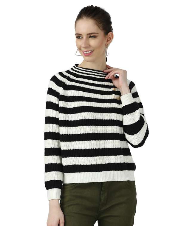 crew neck striped pullover