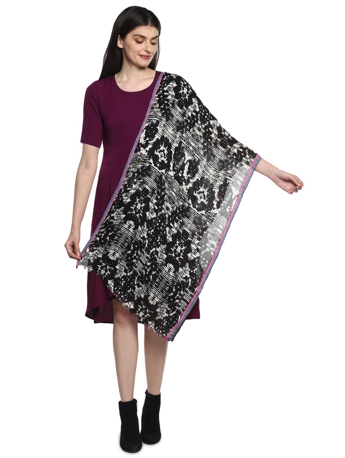 white viscose stole