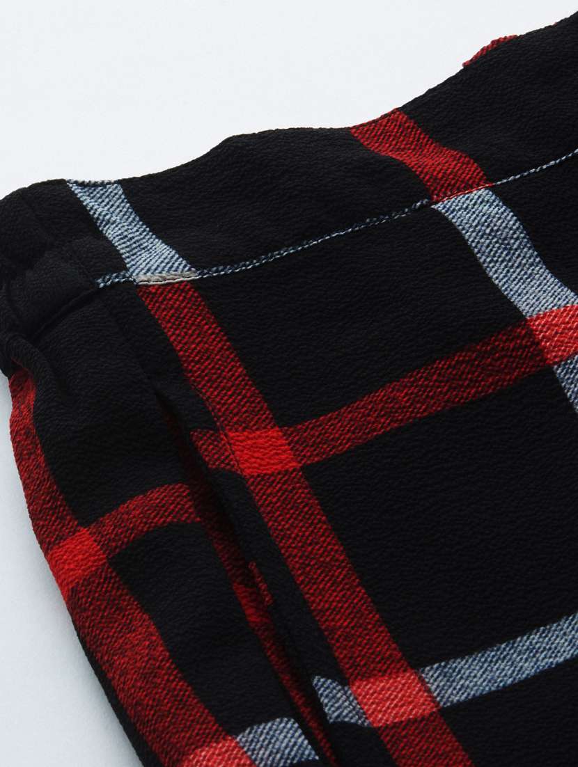 high rise checkered shorts - 17408528 -  Standard Image - 5