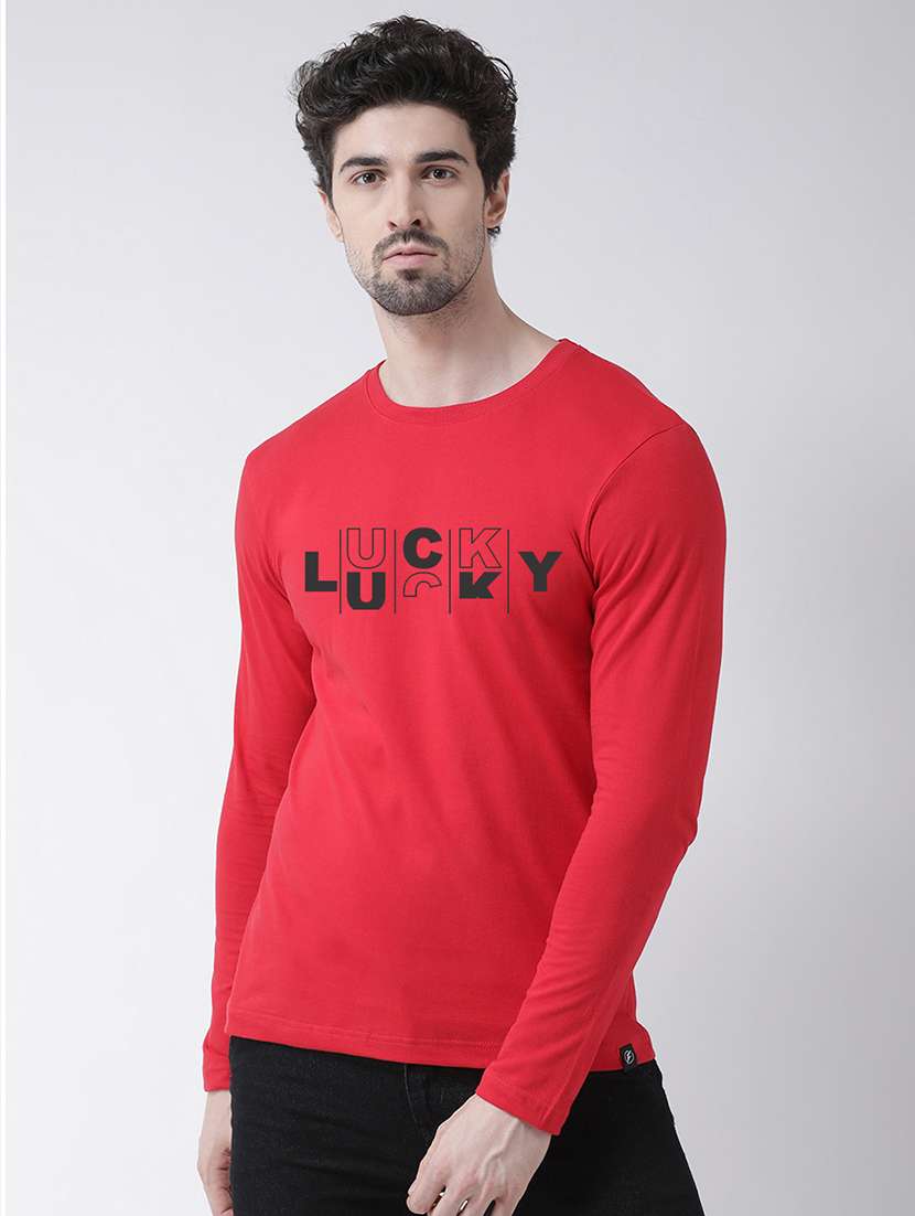 red chest print t-shirt