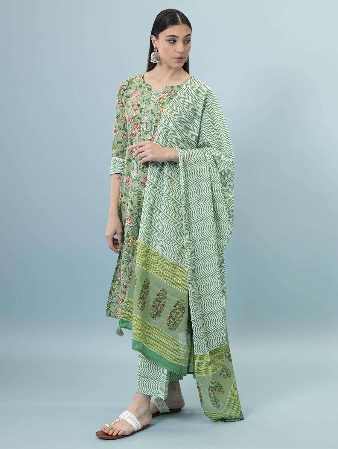women three quarter sleeve kurta palazzo with dupatta set - 17428307 -  Standard Image - 3