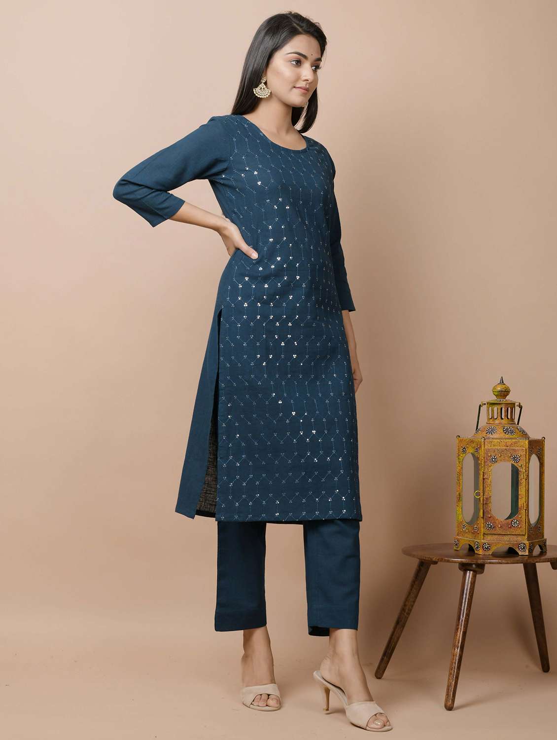embellished straight kurta - 17428813 - Standard Image - 3