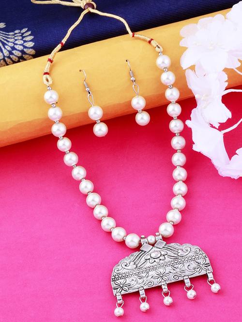 silver plated pearl necklace - 17466215 - Standard Image - 0