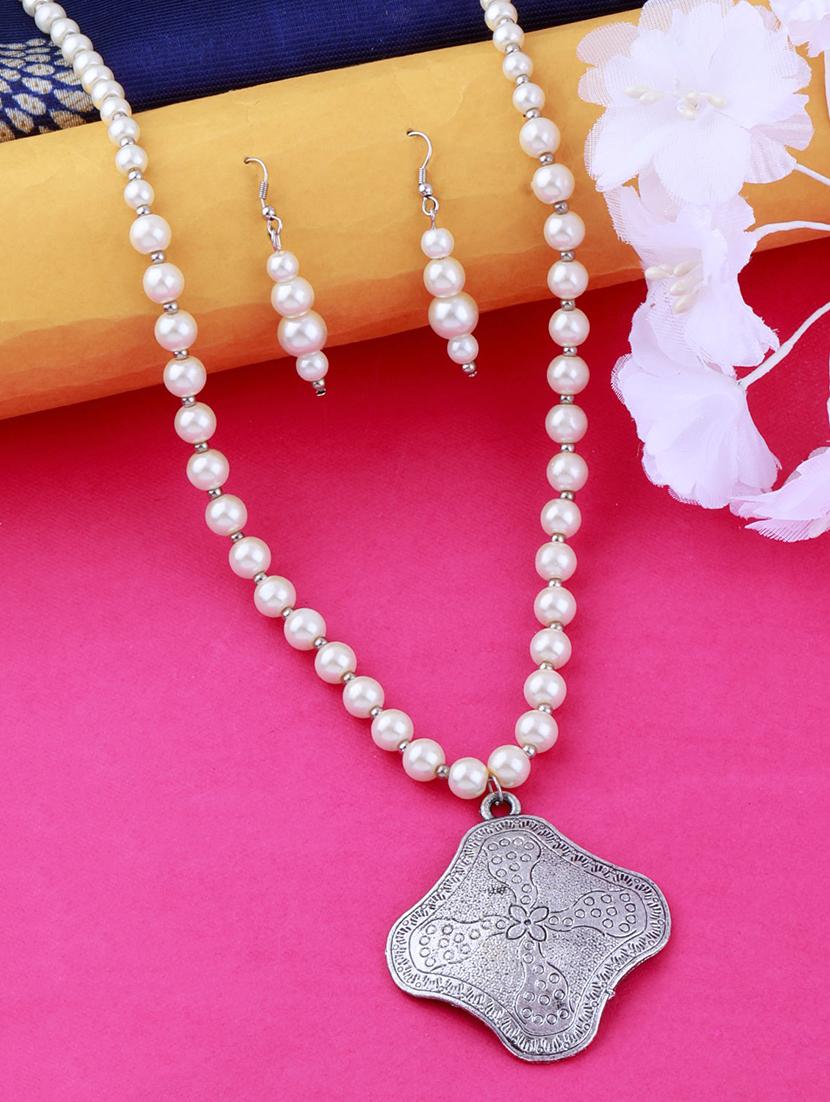 silver plated pearl necklace - 17466222 -  Zoom Image - 0