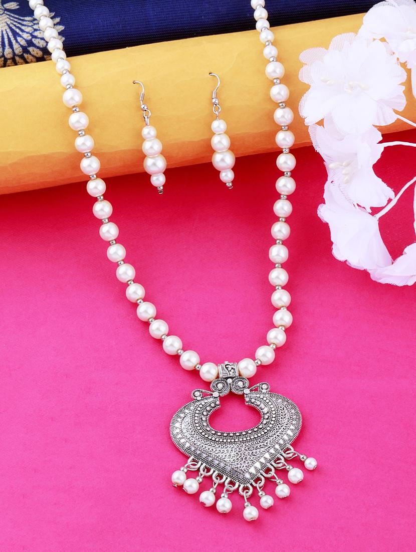 silver plated pearl necklace - 17466227 -  Zoom Image - 0
