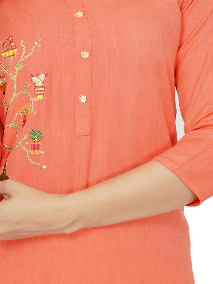 embroidered straight kurta - 17466944 - Standard Image - 3