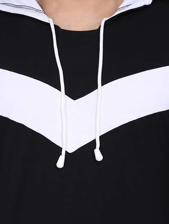 black color block cut & sew hooded t-shirt - 17468567 -  Standard Image - 3