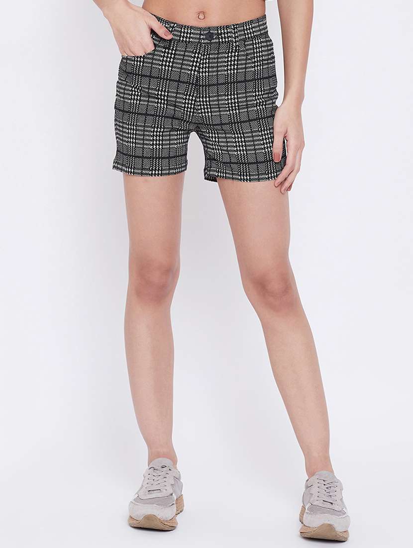 mid rise checkered shorts 