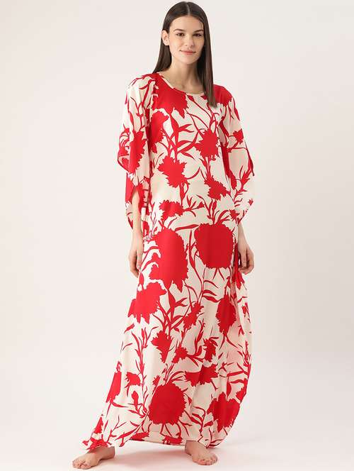 Gowns & Kimonos