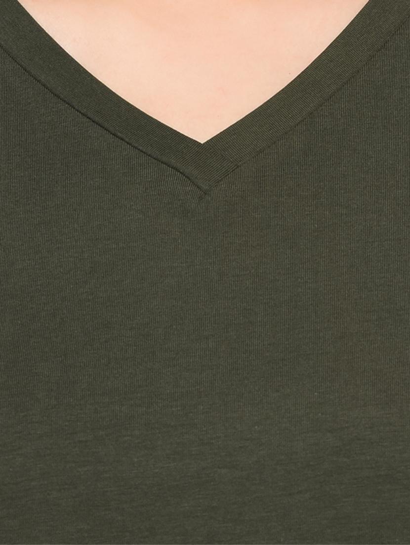 v-neck solid top - 17501752 - Standard Image - 5