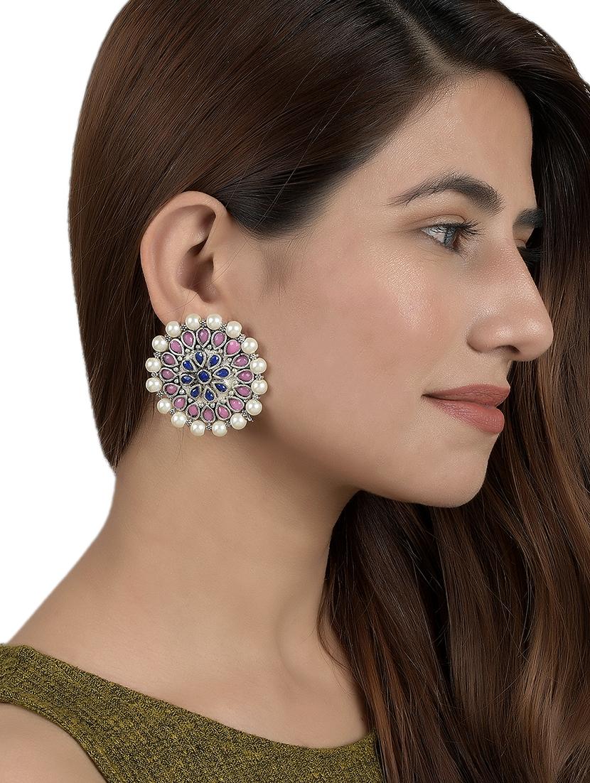 silver brass studs earring - 17509244 - Standard Image - 3