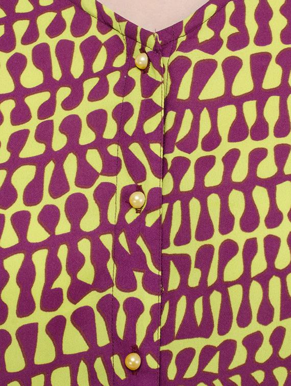 v-neck printed top top - 17527266 - Standard Image - 3
